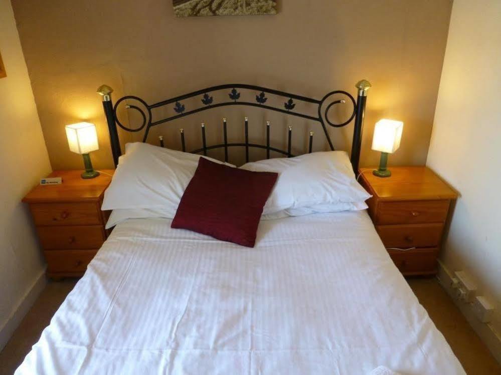 Hotel The Wellington à Saint Just Extérieur photo